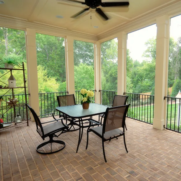 Create your perfect outdoor retreat with top-rated screened porches in North Carolina. Expert design and craftsmanship for lasting comfort.